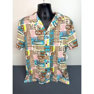 BUC-EE'S 2025 TIKI HAWAIIAN CAMP SHIRT SIZE SMALL NEW EXTRA BUTTON BUCEES 5975